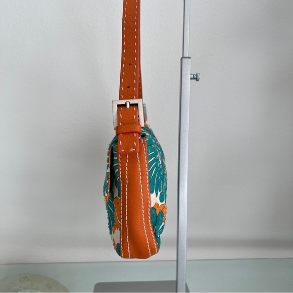 Super Rare Fendi Vintage Floral Canvas Baguette Bag - Picture 6 of 12